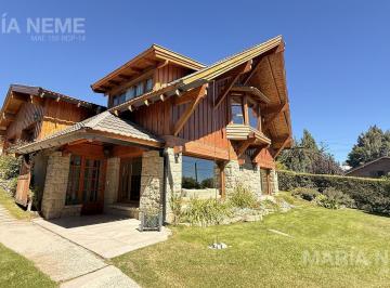 Casa · 250m² · 7 Ambientes · 2 Cocheras · Casa en Venta Bariloche de Categoría Sobre Av Pioneros - Melipal