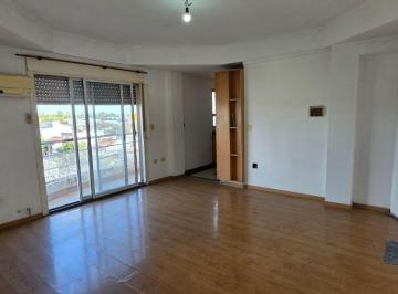 Departamento de 3 ambientes, Tres de Febrero · Departamento 3 Ambientes con Balcon, Todo Al Frente, a 500 m Estacion Caseros!