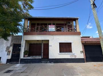 Casa de 5 ambientes, Morón · Casa P. H de 2 Plantas en Venta - Ideal 2 Familias - Excelente Ubicación - Haedo Sur