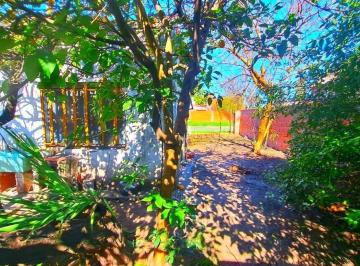 Casa · 207m² · 5 Ambientes · Venta, Terreno, Casa a Refaccionar, Ituzaingó