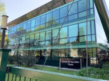 Oficina comercial · 440m² · 8 Cocheras · Oficina de Categoría con Excelente Acceso y 8 Cocheras