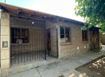 Casa de 4 ambientes, Buena Nueva · Casa en Barrio Santa Rita, Buena Nueva, Guaymallen
