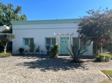 Casa de 4 ambientes, Berazategui · Club El Carmen - Una Planta - 2 Dorm C/pileta