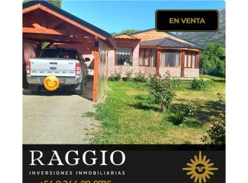 Casa · 50m² · 4 Ambientes · 1 Cochera · Casa de Cinco Ambientes en Terreno de 2500 m² (So - 32)