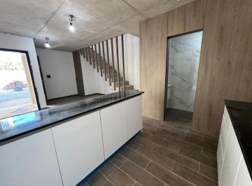 Casa · 80m² · 3 Ambientes · 1 Cochera · Venta Duplex 2 y 3 Dorm. en Funes Condominio Kaleen Green