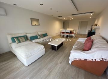 Foto1 · Apartamento en Roosevelt, 3 Dorm. Más Dependencia