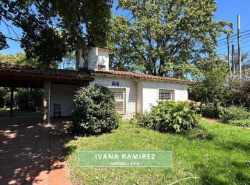 Casa · 757m² · 4 Ambientes · Casa a Refaccionar Sobre 2 Lotes de Terreno, Lista Para Escriturar