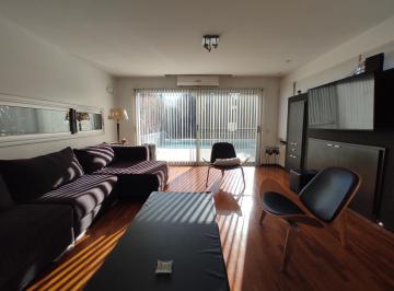 Casa · 171m² · 5 Ambientes · 3 Cocheras · Casa de 3 Dorm. en Venta en El Quimilar - La Plata