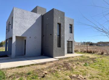 Casa de 5 ambientes, Unquillo · Venta Dúplex a Estrenar en Barrio Soles Serranos, Sobre Ruta E53. 2d, 2b