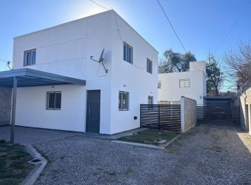 PH · 92m² · 4 Ambientes · 1 Cochera · Se Vende Dúplex en Housing de Tres Dorm. Es Apto Credito Barrio Arguello