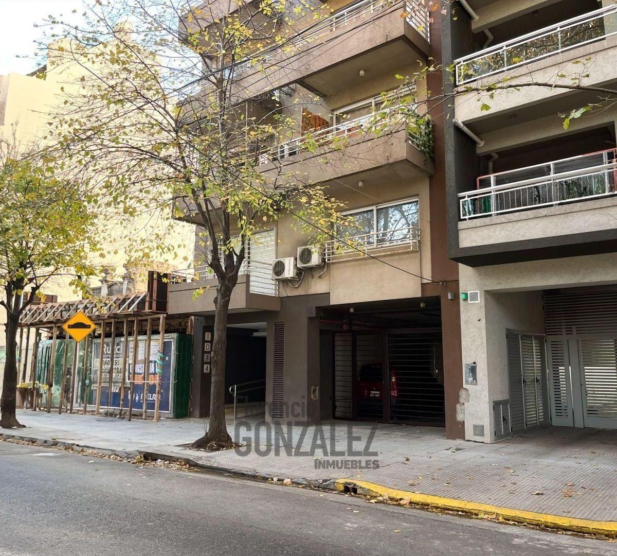 MIRALLA 1000. Entre Artigas y Alberdi, Juan B., Av.