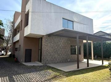 Casa de 5 ambientes, Córdoba · Duplex a Estrenar en Villa Belgrano - Housing Privado - 3 Dorm; 3 Baños; Cochera 3 Autos y Mucho Mas!