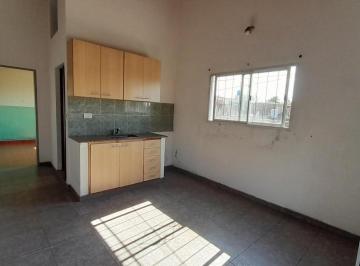 Departamento · 40m² · 2 Ambientes · En Alquiler PH 2 Ambientes en Casanova