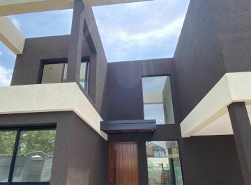 Casa · 237m² · 5 Ambientes · 2 Cocheras · Casa Venta Barrio Puertos del Lago Escobar
