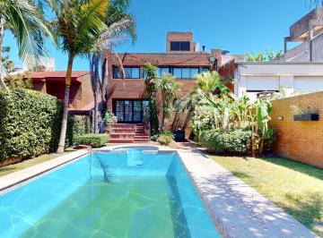 Casa · 500m² · 10 Ambientes · 2 Cocheras · Casa en La Plata