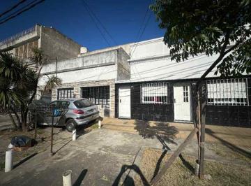 PH de 2 ambientes, Avellaneda · Departamento Tipo Casa 2 Ambientes en Sarandi