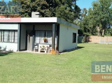 Casa · 1000m² · 3 Ambientes · 1 Cochera · Casa
