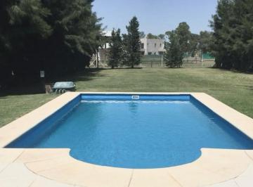 Casa · 400m² · 7 Ambientes · 4 Cocheras · Alquiler Casa 6 Ambientes en Barrio San Eliseo Golf San Vicente