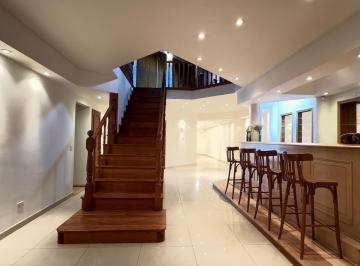 Casa · 480m² · 7 Ambientes · 2 Cocheras · Casa en Haedo