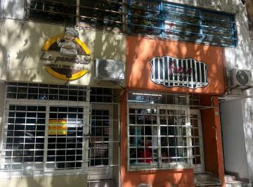 Local comercial · 100m² · Locales en Venta Calle 13 - La Plata