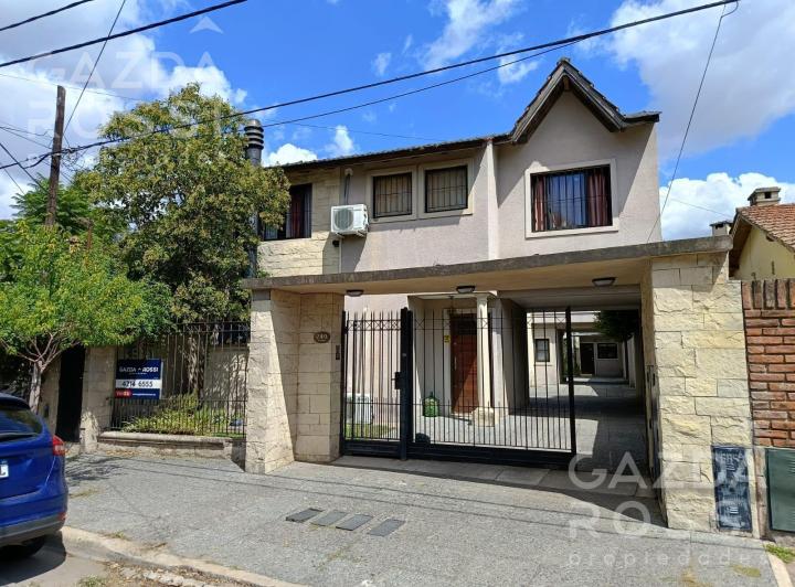 Casa · 78m² · 3 Ambientes · 1 Cochera