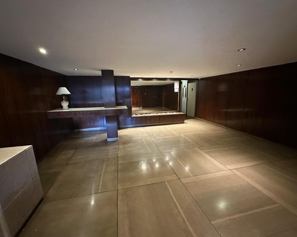 Depto 3 amb, 60m² con balcón y cochera — Plaza Mitre