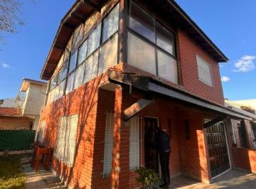 Casa · 151m² · 3 Ambientes · 1 Cochera · Casa en Malvinas Argentinas
