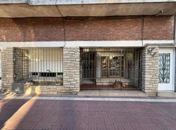 PH · 120m² · 3 Ambientes · 2 Cocheras · PH en La Perla
