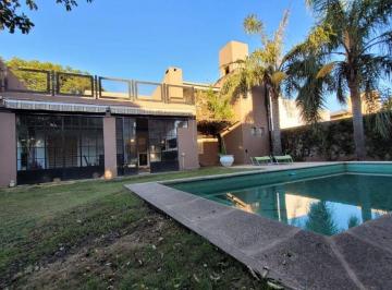 Casa de 5 ambientes, Villa Allende · Casa en Venta 3 Dorm. 3 Baños Escritorio Quincho Pileta Villa Allende