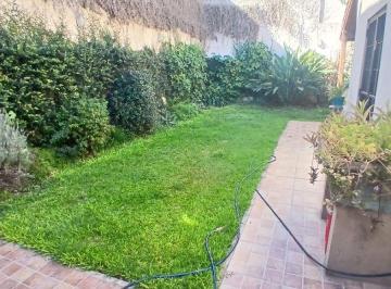 Casa de 4 ambientes, Villa General Mitre · Venta Casa con Jardin Sobre Lote 8,66x27