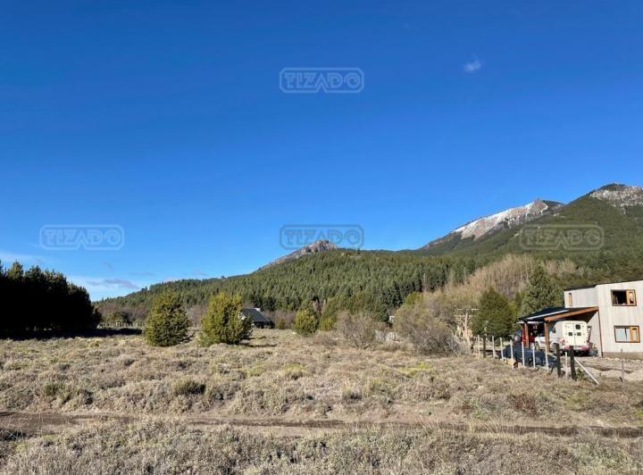 Terreno · 1372m²