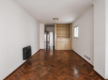 Departamento · 104m² · 6 Ambientes · 1 Cochera · Departamento Venta Piso Exclusivo de 3 Dorm. en Centro Río