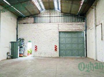Depósito · 220m² · 1 Cochera · Alquiler de Galpón 220 m² en Ituzaingo - Zonif Ri