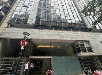 Local comercial · 1622m² · 4 Cocheras · Gran Inmueble Comercial / Corporativo en Alquiler – Maipú m².