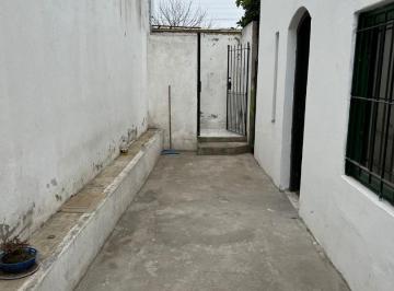 Casa · 70m² · 3 Ambientes · Alquiler | Parque San Martín | Casa 3 Ambientes