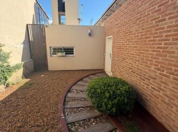 Casa de 4 ambientes, La Calera · Casa a La Venta Excelente Ubicacion Altos de La Calera