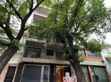 Local comercial · 108m² · 1 Ambiente · Alquiler Local Multirubro a Estrenar en Flores