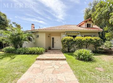 Casa · 215m² · 6 Ambientes · 2 Cocheras · Casa en Venta en Olivos Golf Club