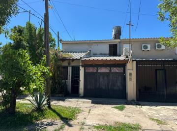 Casa · 160m² · 6 Ambientes · 2 Cocheras · Casa en Resistencia