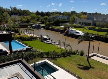 Casa de 7 ambientes, Tigre · Impecable Casa de 5 Dorm. con Salida La Rio Lista Para Entrar