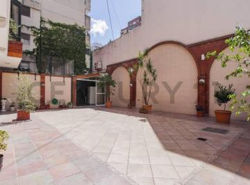 Departamento · 166m² · 5 Ambientes · 2 Cocheras · Venta – Exclusivo Piso de 5 Ambientes con Patio, Quincho, Balcon, Dependencia, 2 Cocheras y Baulera