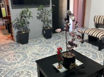 Casa · 100m² · 4 Ambientes · 2 Cocheras · Venta o Permuta - Casa