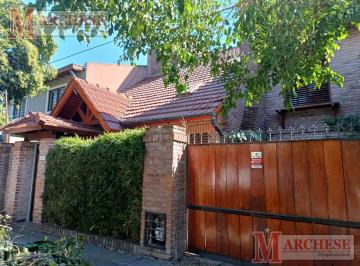 Casa · 300m² · 6 Ambientes · 1 Cochera · Casa 6 Ambientes en Alquiler