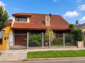 KNK-KNK-5230_2 · Oportunidad Casa Lote Propio 5 Ambientes con Jardin Quincho Cochera Escucha Ofertas