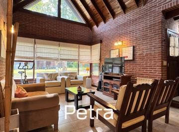 Casa · 183m² · 4 Ambientes · 1 Cochera · Casa en Venta en Pinamar