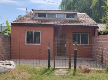 Casa de 3 ambientes, Tigre · Casa en Barrio Pequeño Rodeado de Barrios Cerrados