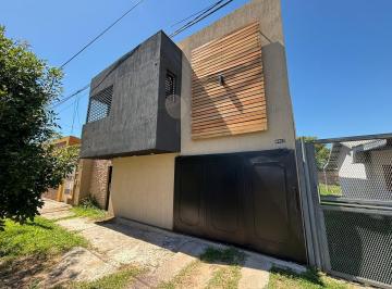 Casa · 250m² · 7 Ambientes · 1 Cochera · Casa en Resistencia