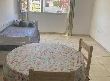 Departamento de 1 ambiente, Neuquén · Mono Ambiente Semi Amoblado