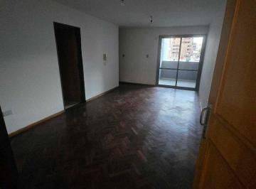 Departamento · 50m² · 1 Dormitorio · B° Centro! 1 Dorm, Balcón! 9 de Julio 822