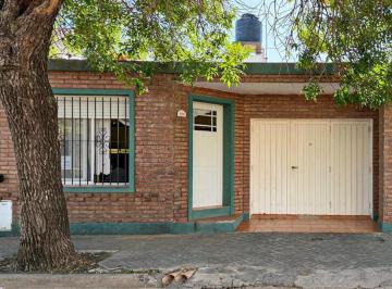 Casa · 76m² · 2 Ambientes · 1 Cochera · Casa en Cañada de Gomez